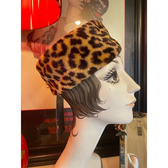 vintage 1960s leopard print pillbox hat 60s millinery animal velvet mod mcm - Picture 1 of 8